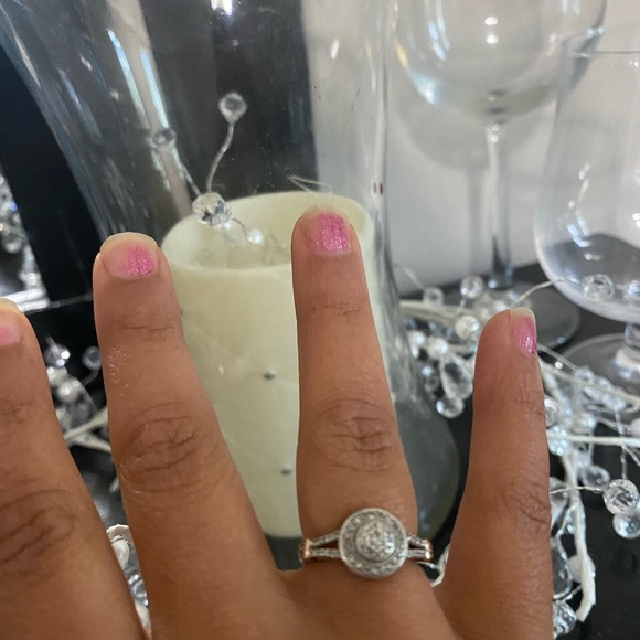 Diamond ring - Picture 2 of 5